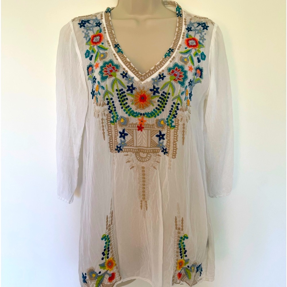 Johnny Was beautiful embroidered blouse size XS